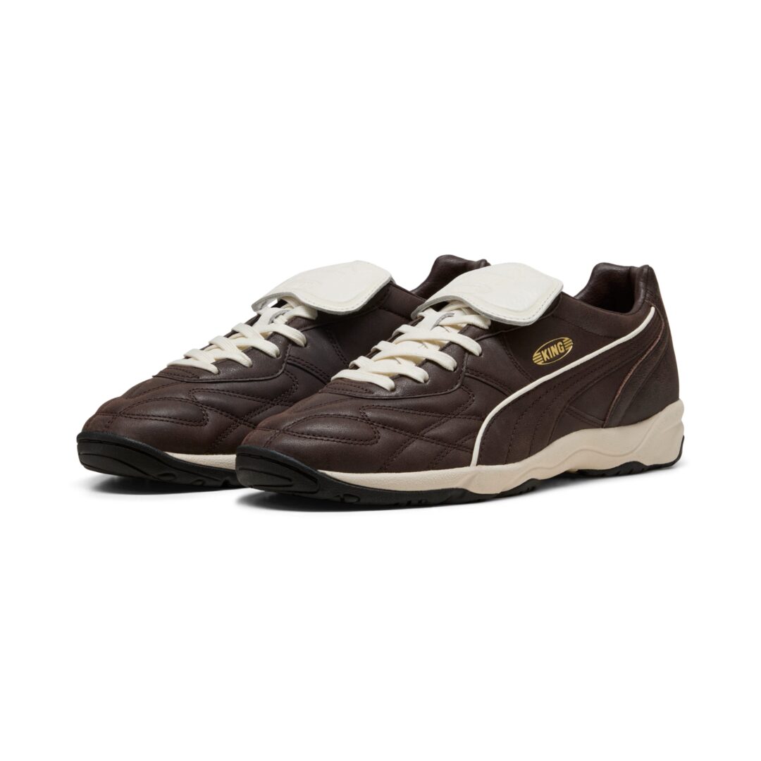【BILLY’S EXCLUSIVE】PUMA KING INDOOR “PUMA BLACK/DARK CHOCOLATE” が2025年 10/25 発売 (ビリーズ プーマ キング インドア) [404363-02/404363-03]