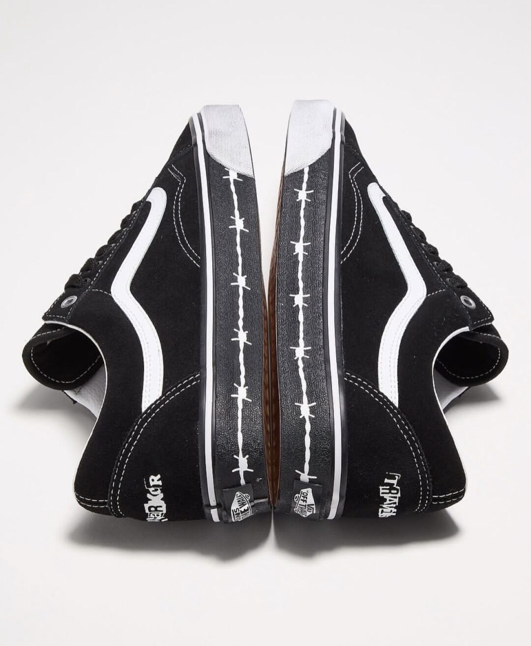 【2025年 10/23 発売】Travis Baker × VANS OLD SKOOL “Dues Paid” (トラヴィス ベイカー バンズ オールドスクール “デューズ ペイド”)
