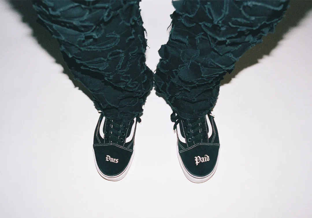 【2025年 10/23 発売】Travis Baker × VANS OLD SKOOL “Dues Paid” (トラヴィス ベイカー バンズ オールドスクール “デューズ ペイド”)