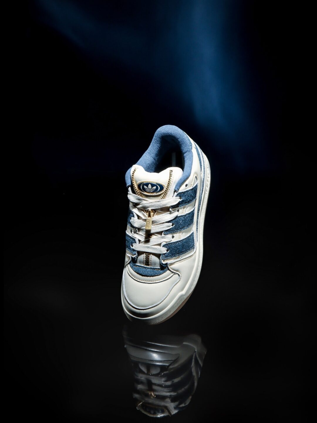 【国内 atmos EXCLUSIVE】BzRP × adidas Originals Forum2000が2025年 10/10 発売 (アトモス ビサラップ アディダス オリジナルス フォーラム) [JR9658]