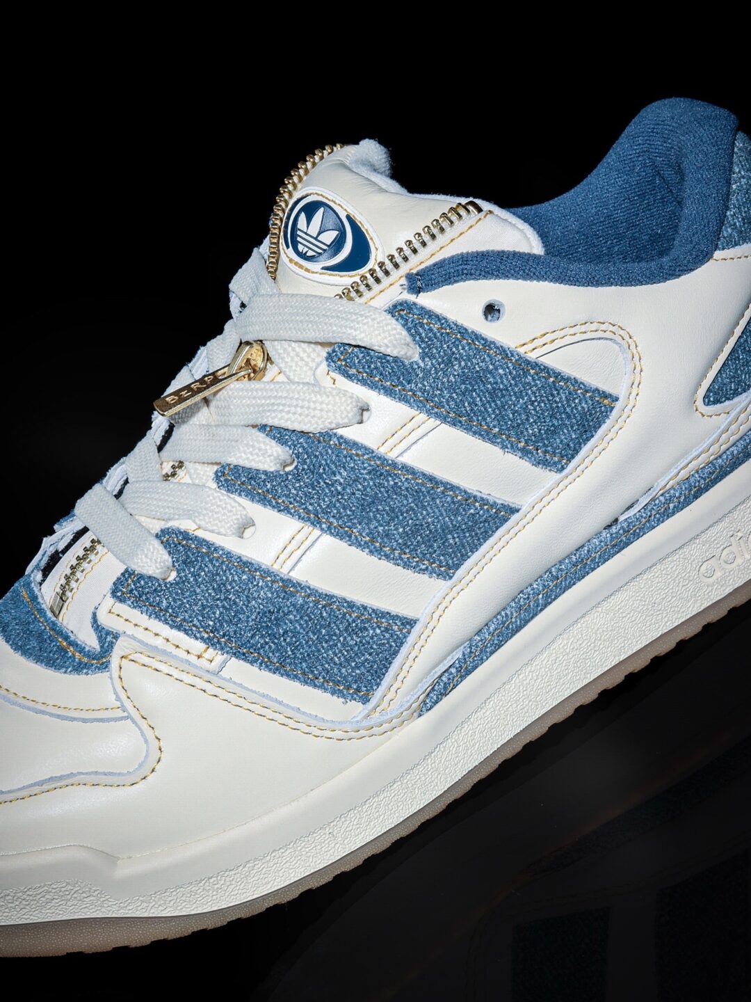 【国内 atmos EXCLUSIVE】BzRP × adidas Originals Forum2000が2025年 10/10 発売 (アトモス ビサラップ アディダス オリジナルス フォーラム) [JR9658]