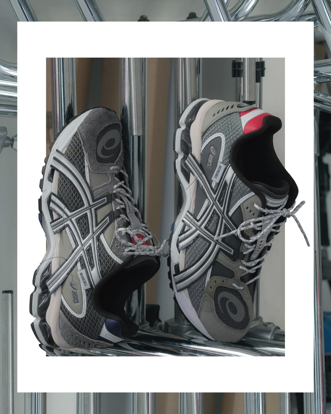 【2025年 10/18 & 10/19 発売】INVINCIBLE × ASICS GEL-NIMBUS 10.1 “404 RGB” (インビンシブル アシックス ゲルニンバス)