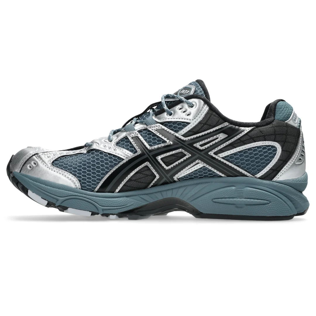 【2025年 10/30 発売】ASICS GEL-NIMBUS 10.1 “Ironclad/Graphite Grey” (アシックス ゲルニンバス) [1203A543.021]
