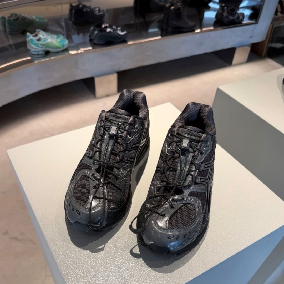 【2025年 11月初旬 発売予定】UNAFFECTED x ASICS GEL-NIMBUS 10.1 2025 FW (アンアフェクテッド アシックス ゲルニンバス)