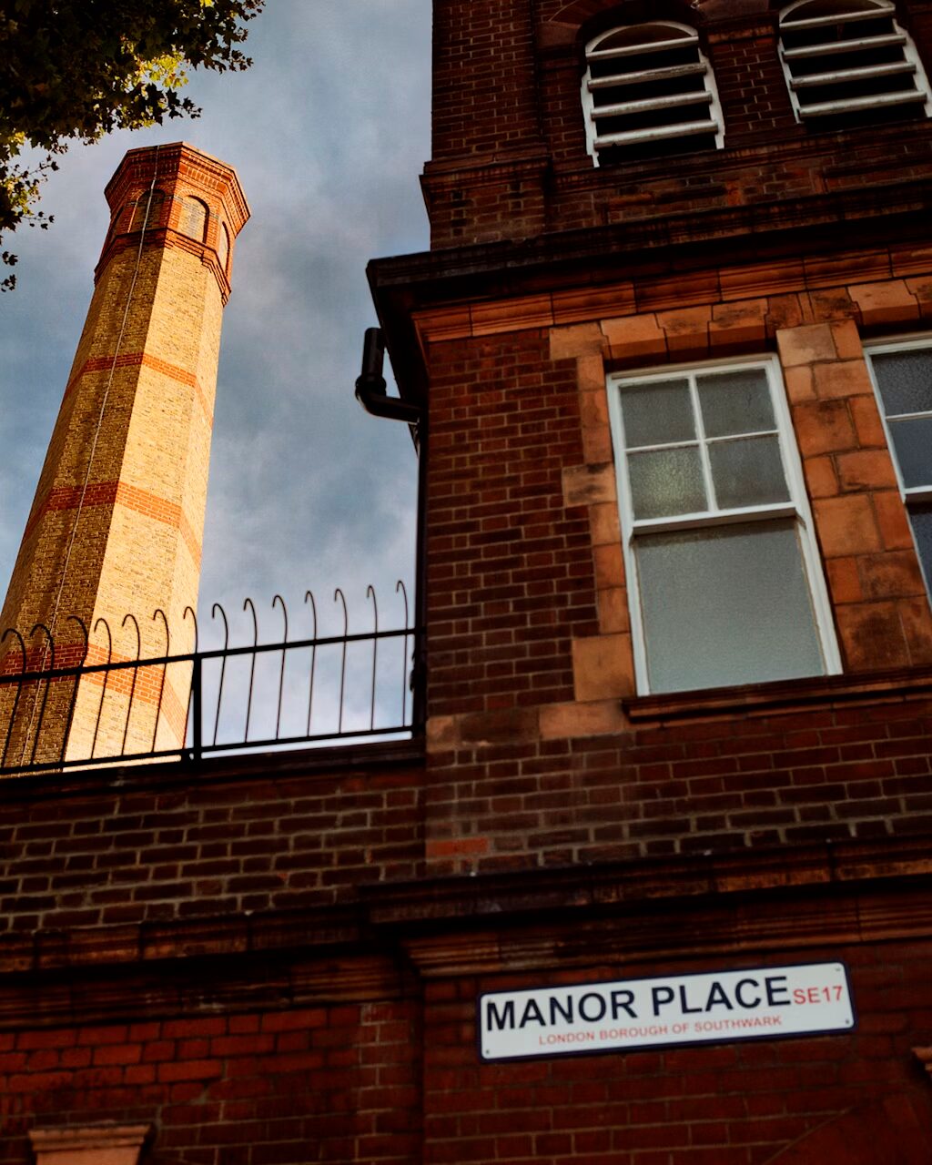 【2025年 11/1 発売】Palace Skateboards × Nike Football TOTAL 90 (パレス スケートボード ナイキ フットボール トータル) [IM1381-100]