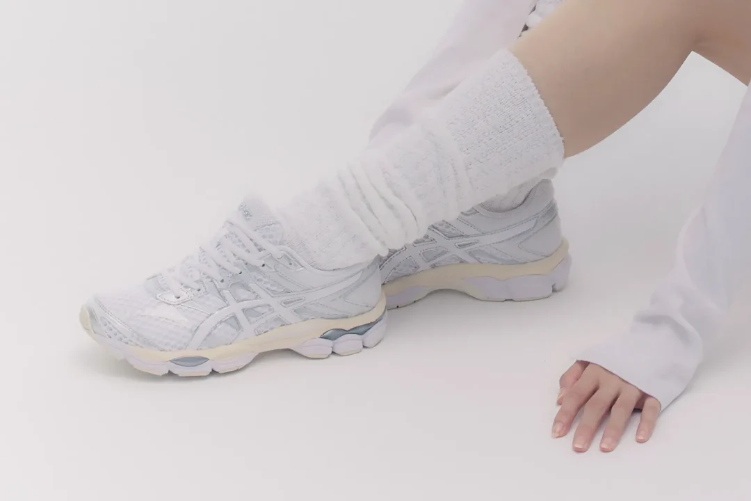 【2025年 10/23 発売】ASICS GEL-CUMULUS 16 “White/White” (アシックス ゲルキュムラス) [1203A733.102]