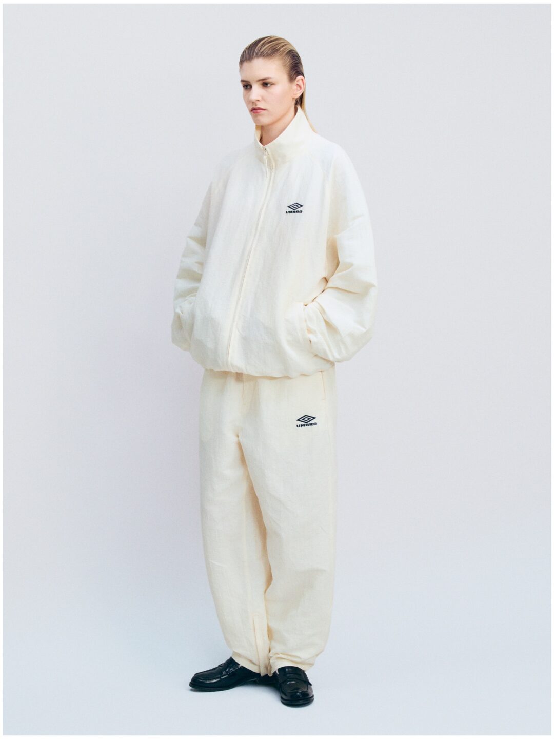 ssstein × UMBRO 2025 FW capsule collectionが11/1 発売 (シュタイン アンブロ)
