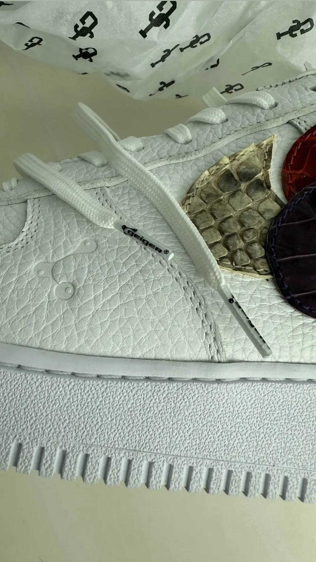 John Geiger × NIKE AIR FORCE 1 LOW “Misplaced Checks”が公開 (ジョン ガイガー ナイキ エア フォース 1 ロー “ミスプレイス チェックス”)