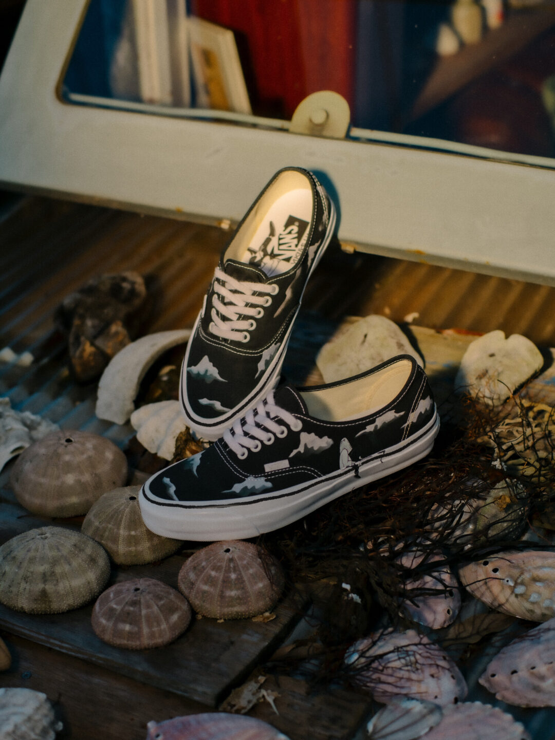【2025年 11/7 & 11/8 発売】花井祐介/Yusuke Hanai × VANS Artist Collection 第2弾 (バンズ アーティスト コレクション)