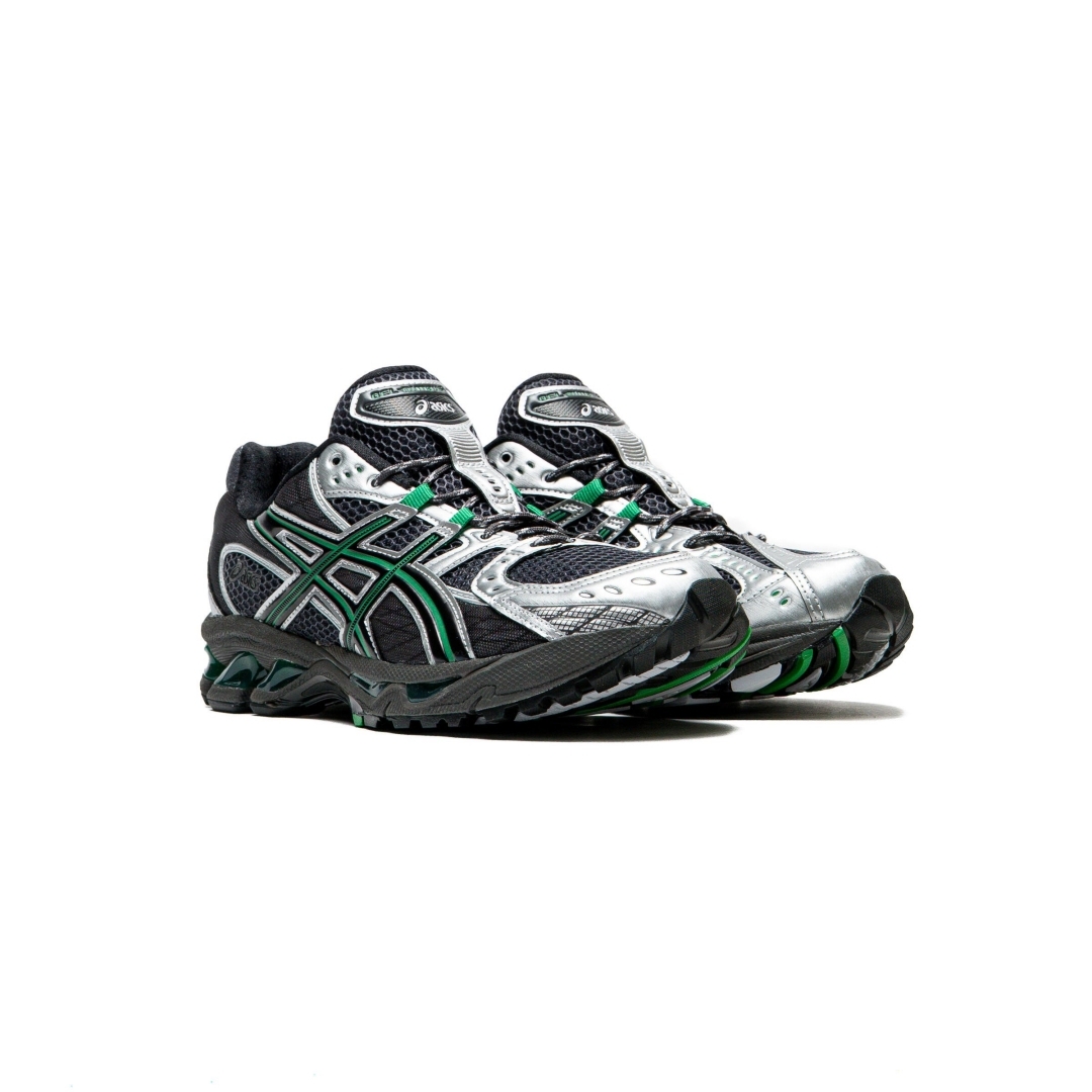 【2025年 10/30 発売】ASICS GEL-NIMBUS 10.1 “Obsidian Grey/Green Basil” (アシックス ゲルニンバス) [1203A543.022]