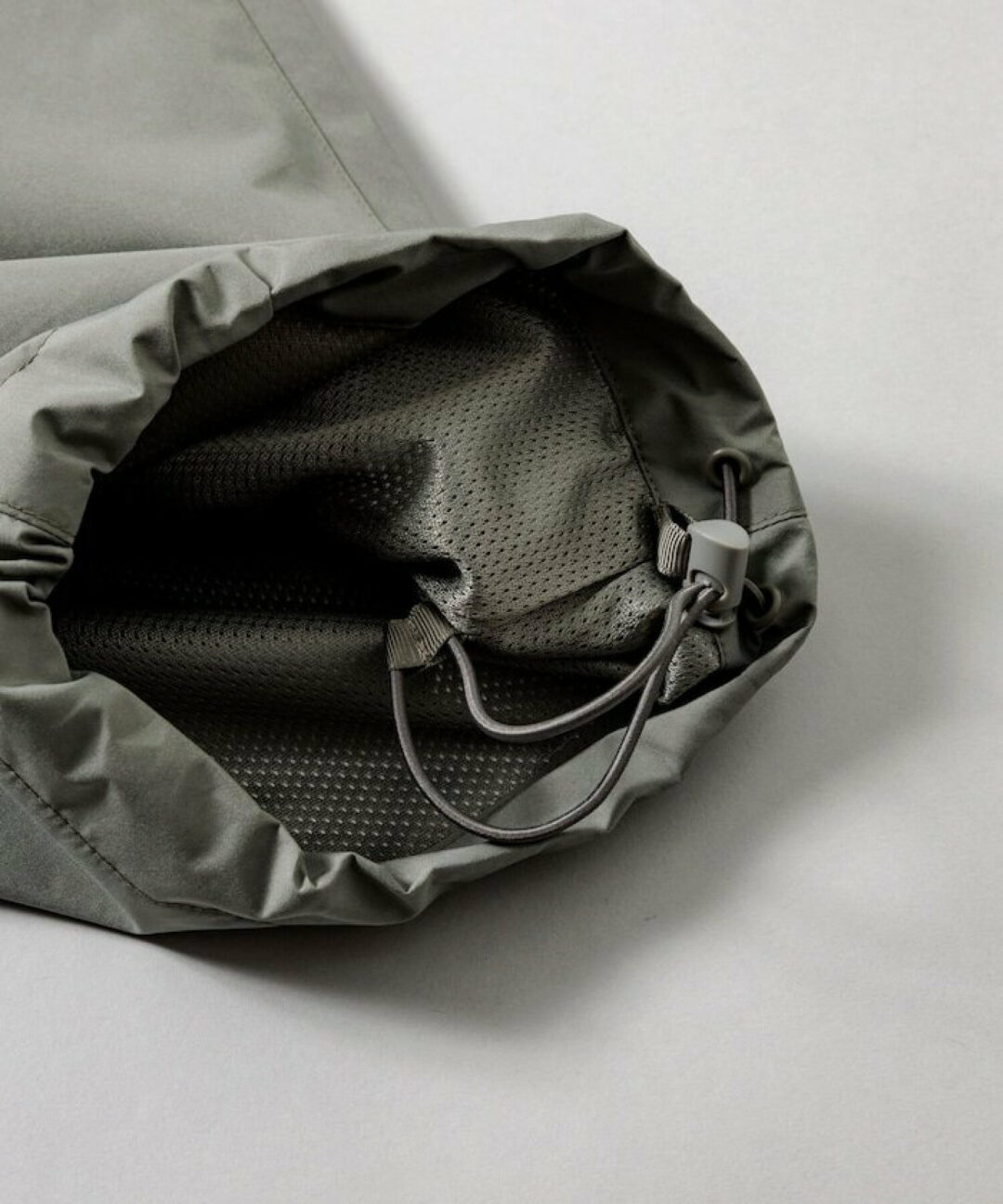 FREAK’S STORE/Plus Phenix 2025 FW 別注 “GORE-TEX WINDSTOPPER BELTED PANTS”が発売 (フリークスストア プラスフェニックス ゴアテックス ウィンドストッパー ベルテッドパンツ)