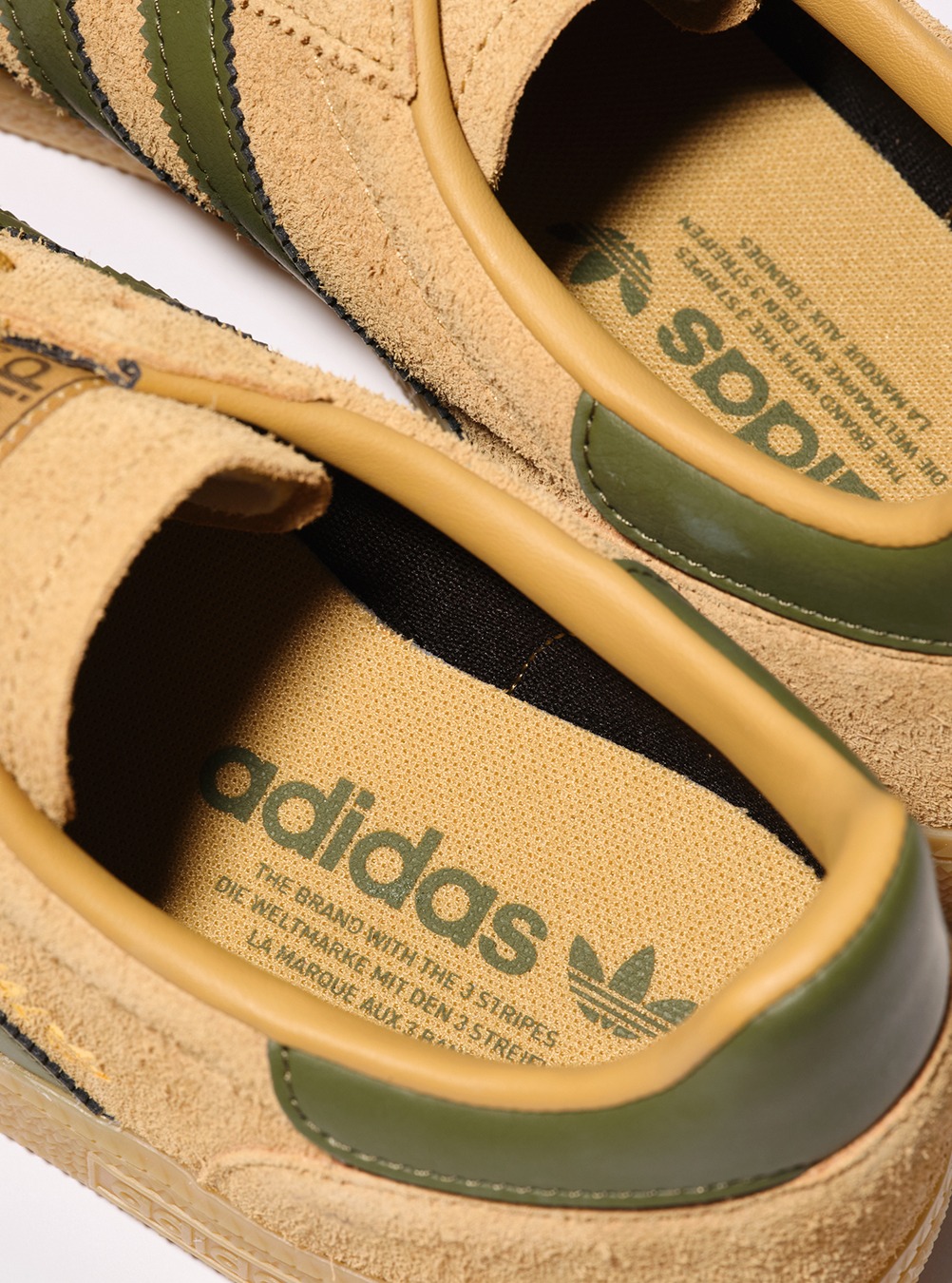 【KICKS LAB. EXCLUSIVE】adidas Originals HANDBALL SPEZIAL “Golden Beige/Focus Olive/Gum”が2025年 10/18 発売 (キックスラボ アディダス オリジナルス ハンドボール スペツィアル) [JQ8298]