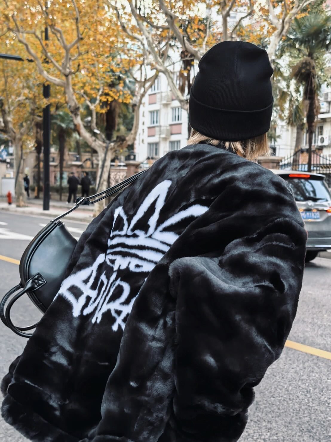 adidas Originals New Fur Jacket “Black/White” (アディダス オリジナルス ニュー ファー ジャケット “ブラック/ホワイト”) [JD3776/JD3777]