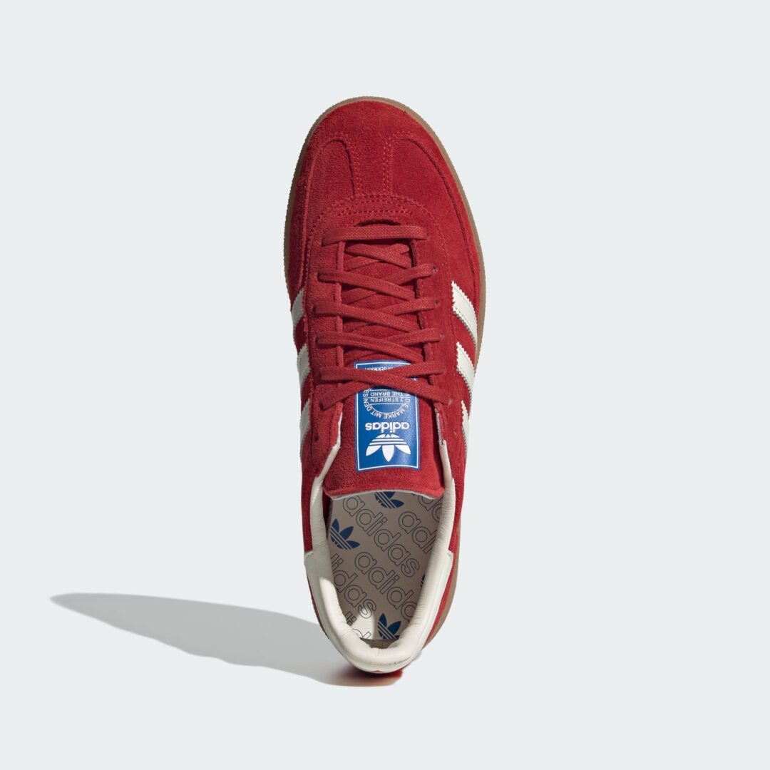 【2025年 10/24 発売】adidas Originals HANDBALL SPEZIAL Made in Germany “Equipment Red/Off White/Gum M2” (アディダス オリジナルス ハンドボール スペツィアル “レッド/ホワイト/ガム”) [JR9535]