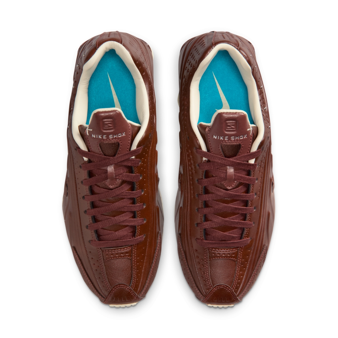 【2025年 発売予定】NIKE W SHOX R4 “Dark Pony/Soft Pearl” (ナイキ ショックス “ダークポニー/ソフトパール”) [IM6690-220]