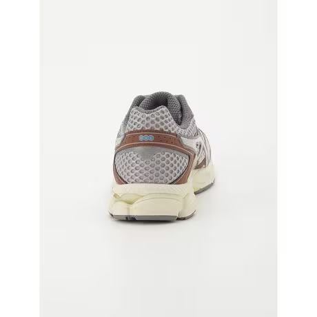 【2025年 11/13 & 11/17 発売】emmi × ASICS GEL-CUMULUS 16 “Brown/Lemon Yellow” (アシックス ゲルキュムラス) [1203A957.250]