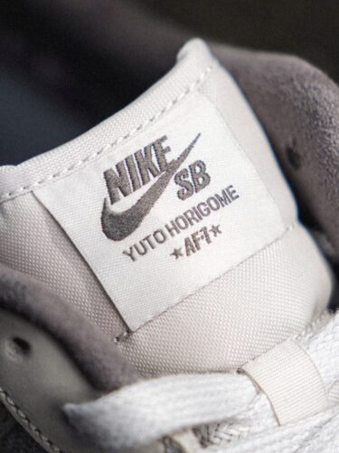 【2026年 秋 発売予定】堀米雄斗 × ナイキ SB × エア フォース 1 ロー "ホワイト/アイアングレー" (Yuto Horigome NIKE AIR FORDC 1 LOW “White/Iron Grey”) [IO8439-100]