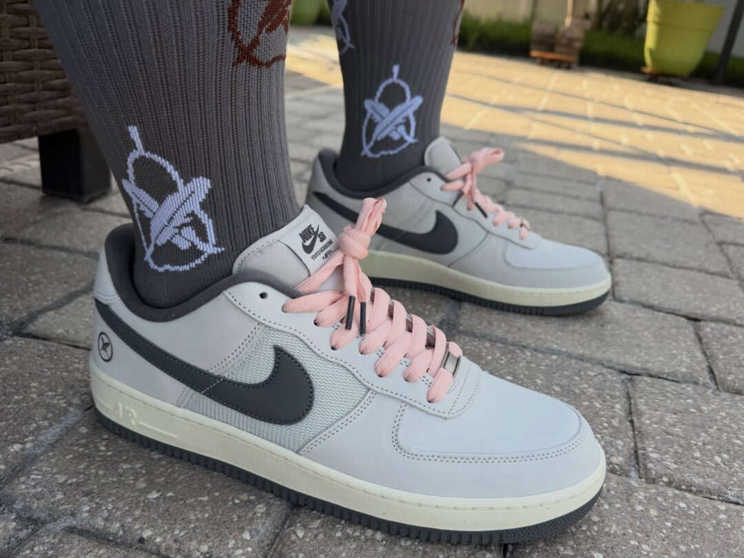【2026年 秋 発売予定】堀米雄斗 × ナイキ SB × エア フォース 1 ロー “ホワイト/アイアングレー” (Yuto Horigome NIKE AIR FORDC 1 LOW “White/Iron Grey”) [IO8439-100]