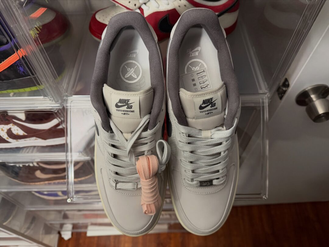 【2026年 秋 発売予定】堀米雄斗 × ナイキ SB × エア フォース 1 ロー “ホワイト/アイアングレー” (Yuto Horigome NIKE AIR FORDC 1 LOW “White/Iron Grey”) [IO8439-100]
