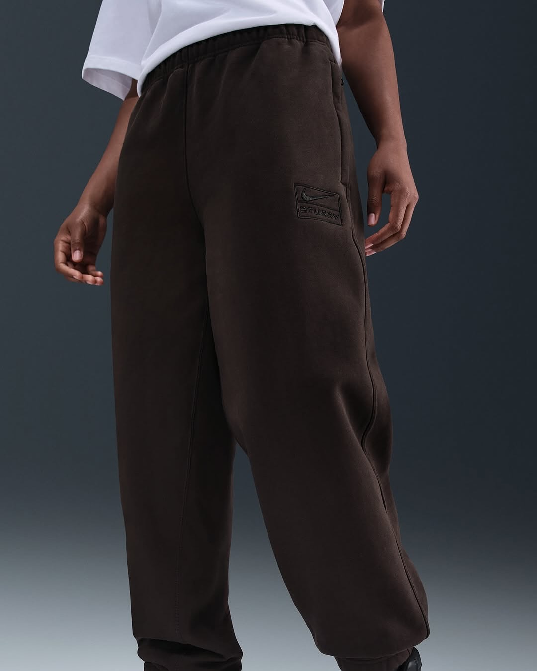 STUSSY × NIKE 2025 FW アパレルコレクションが2025年 10/10 発売予定 (ステューシー ナイキ 2025年 秋冬)