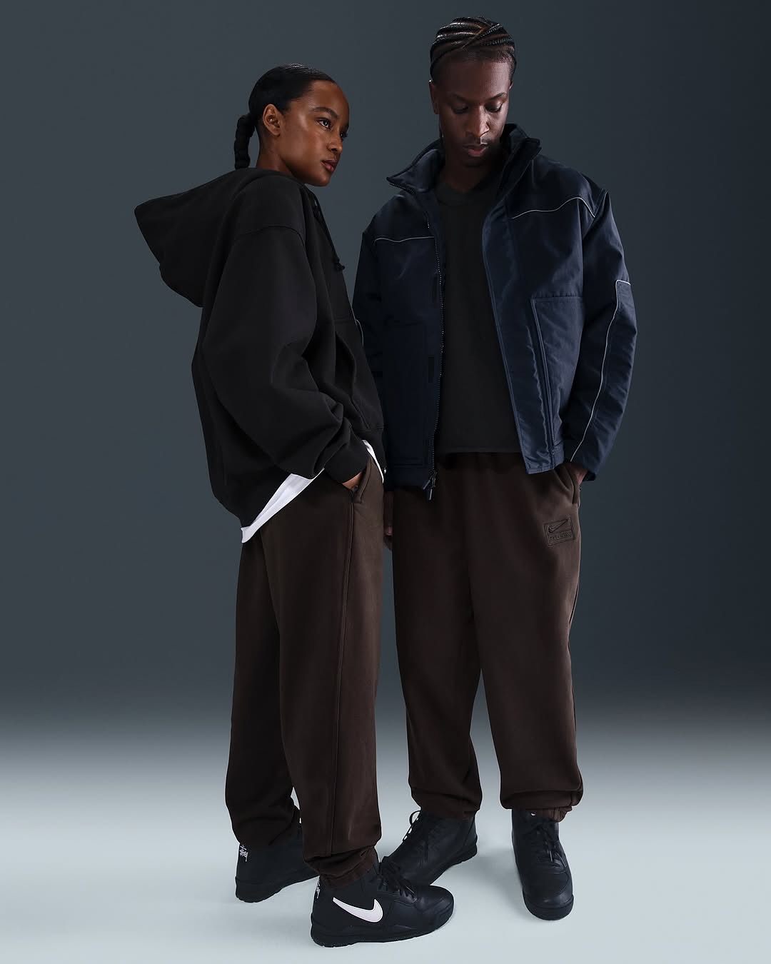 STUSSY × NIKE 2025 FW アパレルコレクションが2025年 10/10 発売予定 (ステューシー ナイキ 2025年 秋冬)