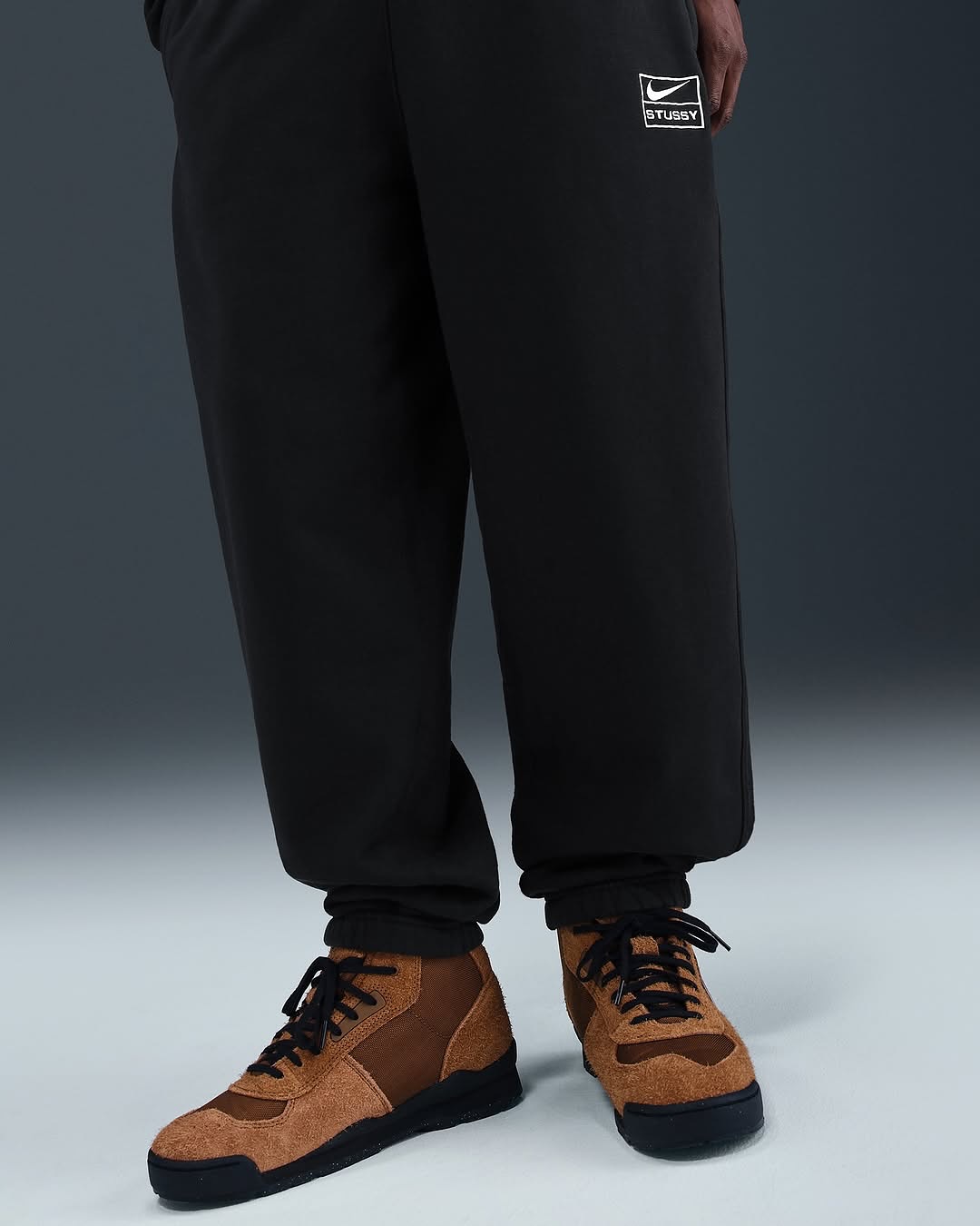 STUSSY × NIKE 2025 FW アパレルコレクションが2025年 10/10 発売予定 (ステューシー ナイキ 2025年 秋冬)