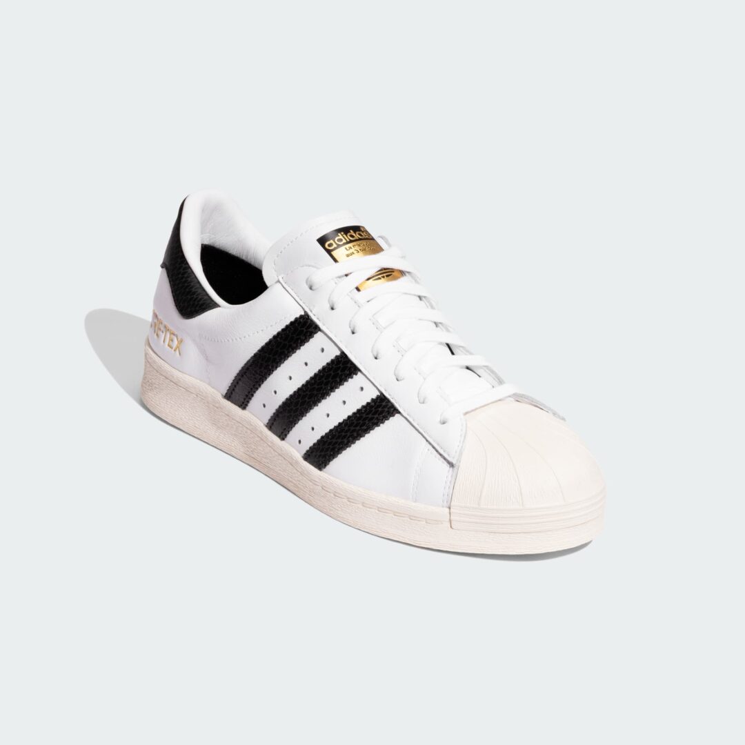 【2025年 11/22 発売予定】atmos x adidas Originals SUPERSTAR 82 GTX “White/Black” (アトモス アディダス オリジナルス スーパースター ゴアテックス GORE-TEX) [JR7446]