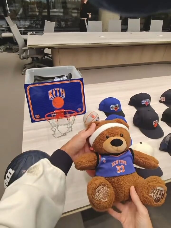 【2025年 11/5 発売】Kith for the New York Knicks 2025 Collection (キス フォー ニューヨーク ニックス コレクション)