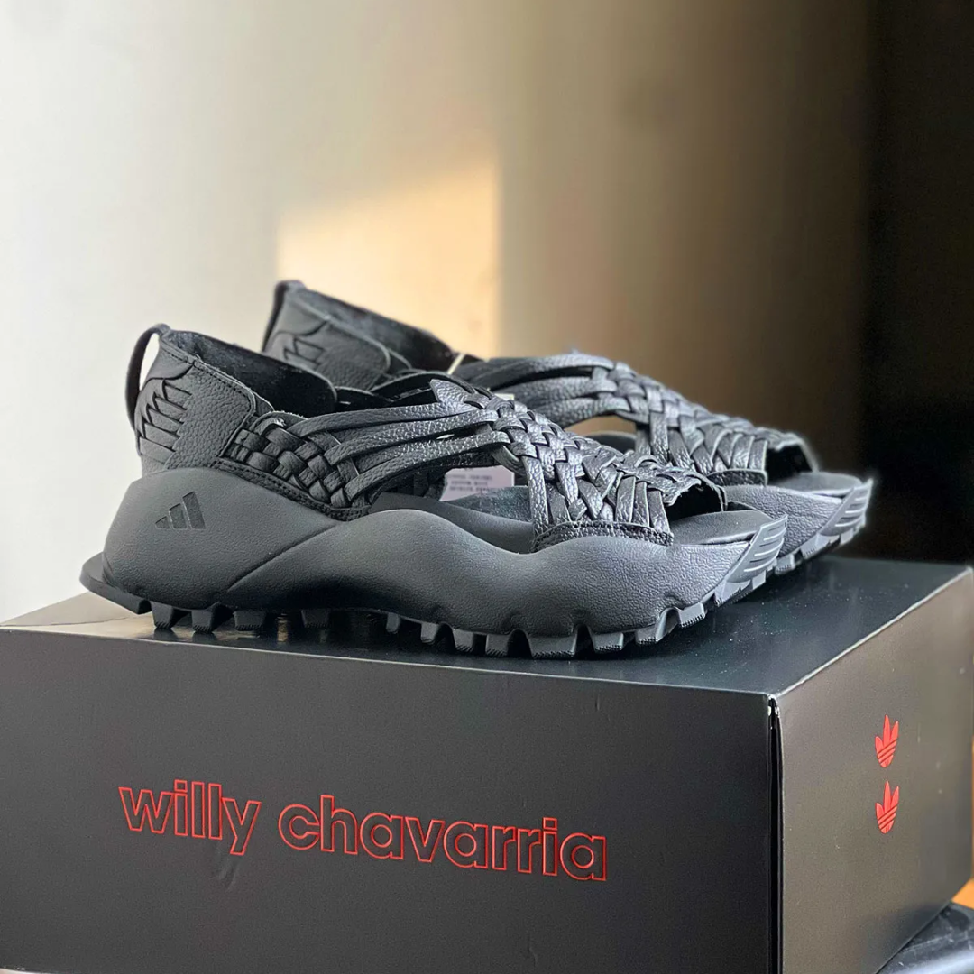 【2025年 10/31 & 年末 発売予定】Willy Chavarria × adidas Originals HUARACHE “Core Black” (ウィリーチャバリア アディダス オリジナルス ワラチェ “ブラック”) [JS2117]