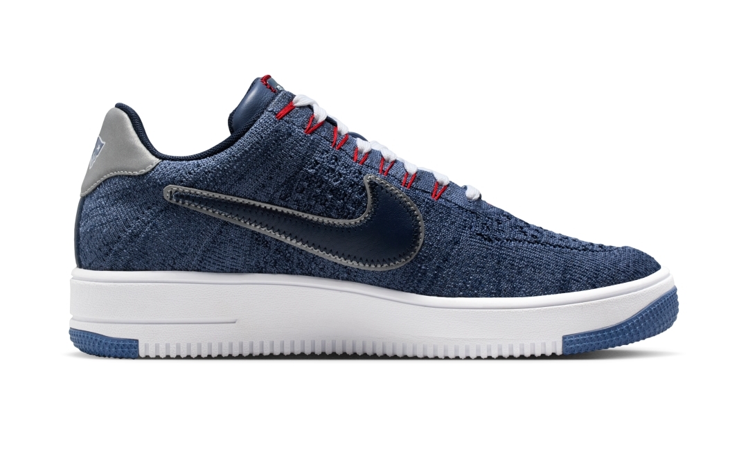 【2025年 発売予定】Robert Kraft x NIKE AIR FORCE 1 LOW ULTRA FLYKNIT “Patriots” (ロバート・クラフト ナイキ エア フォース ロー ウルトラ フライニット “ニューイングランド・ペイトリオッツ”) [FV4079-491]