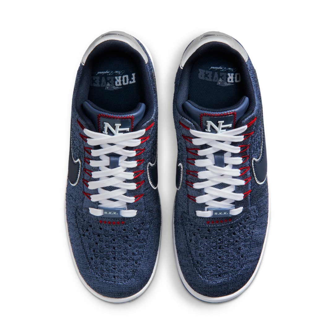 【2025年 発売予定】Robert Kraft x NIKE AIR FORCE 1 LOW ULTRA FLYKNIT “Patriots” (ロバート・クラフト ナイキ エア フォース ロー ウルトラ フライニット “ニューイングランド・ペイトリオッツ”) [FV4079-491]
