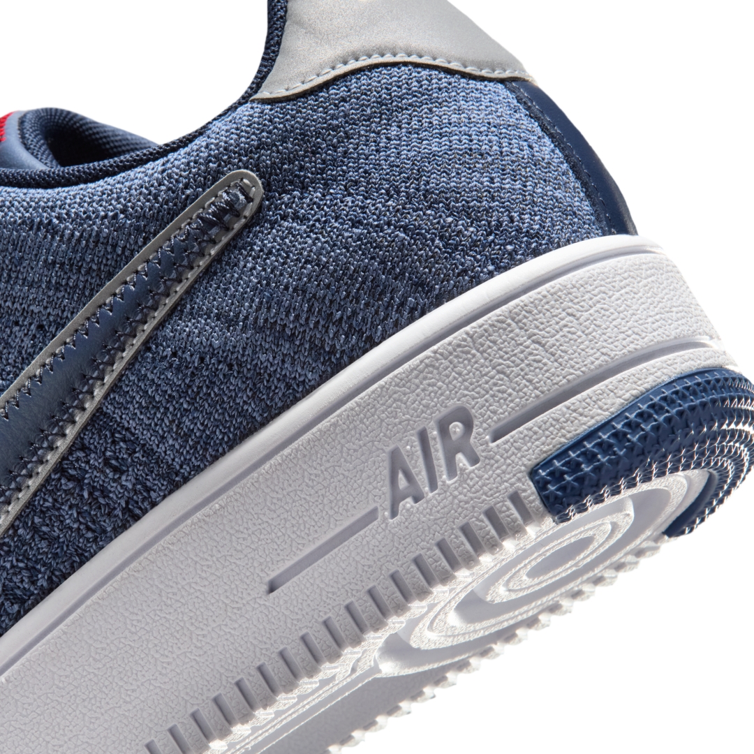【2025年 発売予定】Robert Kraft x NIKE AIR FORCE 1 LOW ULTRA FLYKNIT “Patriots” (ロバート・クラフト ナイキ エア フォース ロー ウルトラ フライニット “ニューイングランド・ペイトリオッツ”) [FV4079-491]