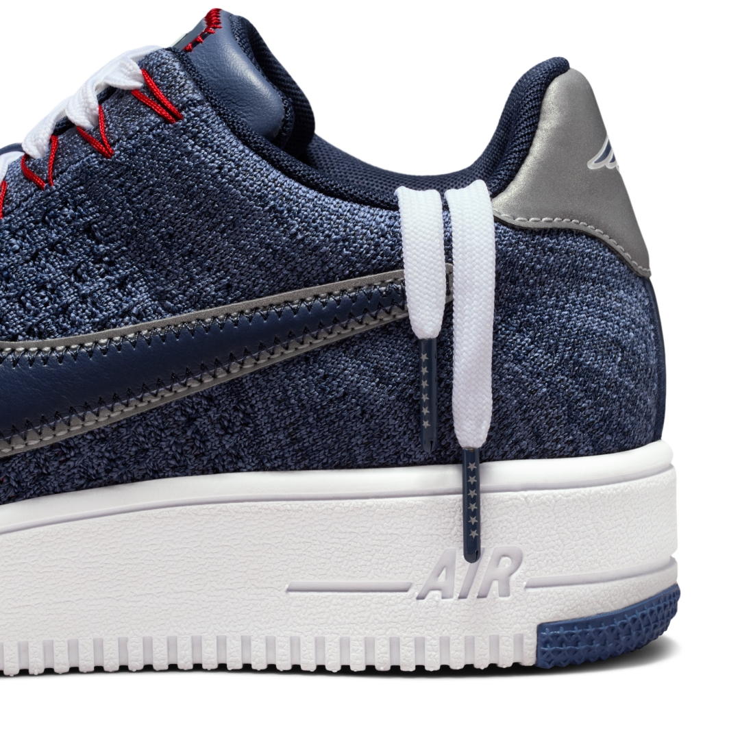 【2025年 発売予定】Robert Kraft x NIKE AIR FORCE 1 LOW ULTRA FLYKNIT “Patriots” (ロバート・クラフト ナイキ エア フォース ロー ウルトラ フライニット “ニューイングランド・ペイトリオッツ”) [FV4079-491]