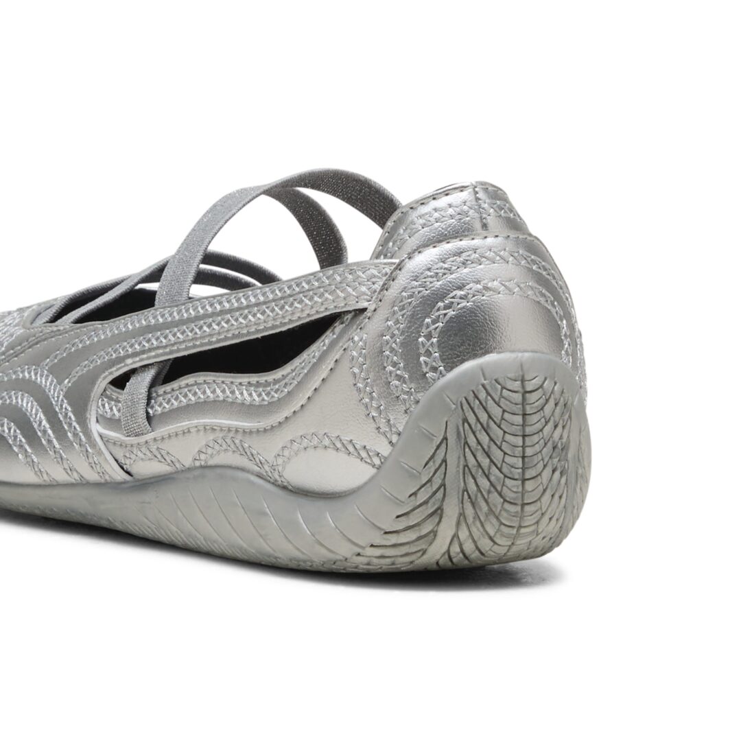【2025年 11/5 発売】WICKED × PUMA SPEEDCAT BALLET “Silver Slippers” (ウィキッド プーマ スピードキャット バレエ “シルバースリッパ”) [407135-01]