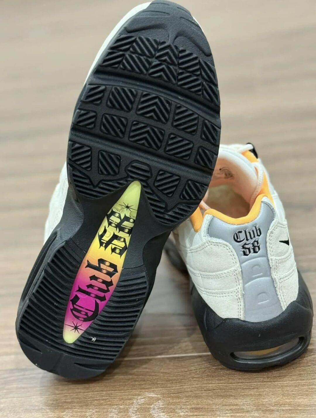 【2026年 7/1 発売】NIKE SB × AIR MAX 95 “World Cup Pack” (ナイキ SB エア マックス 95 “ワールドカップパック”) [IQ8395-100/IQ8395-600]