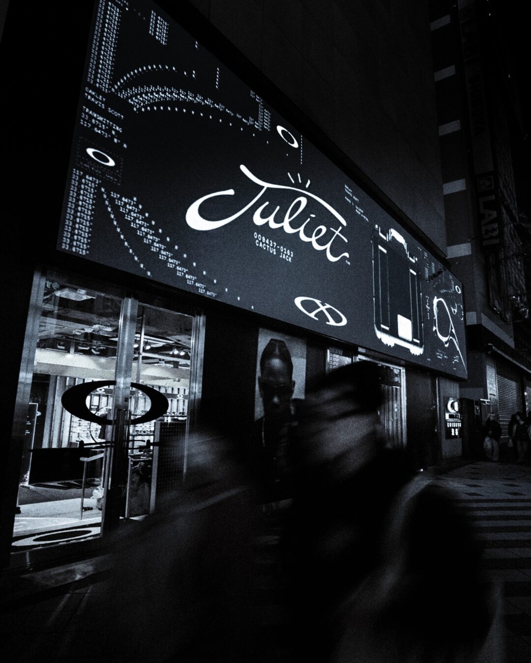 Travis Scott/Cactus Jack x Oakley “MUZM X-Metal Juliet”が2026年 発売予定 (トラヴィス・スコット/カクタスジャック オークリー)