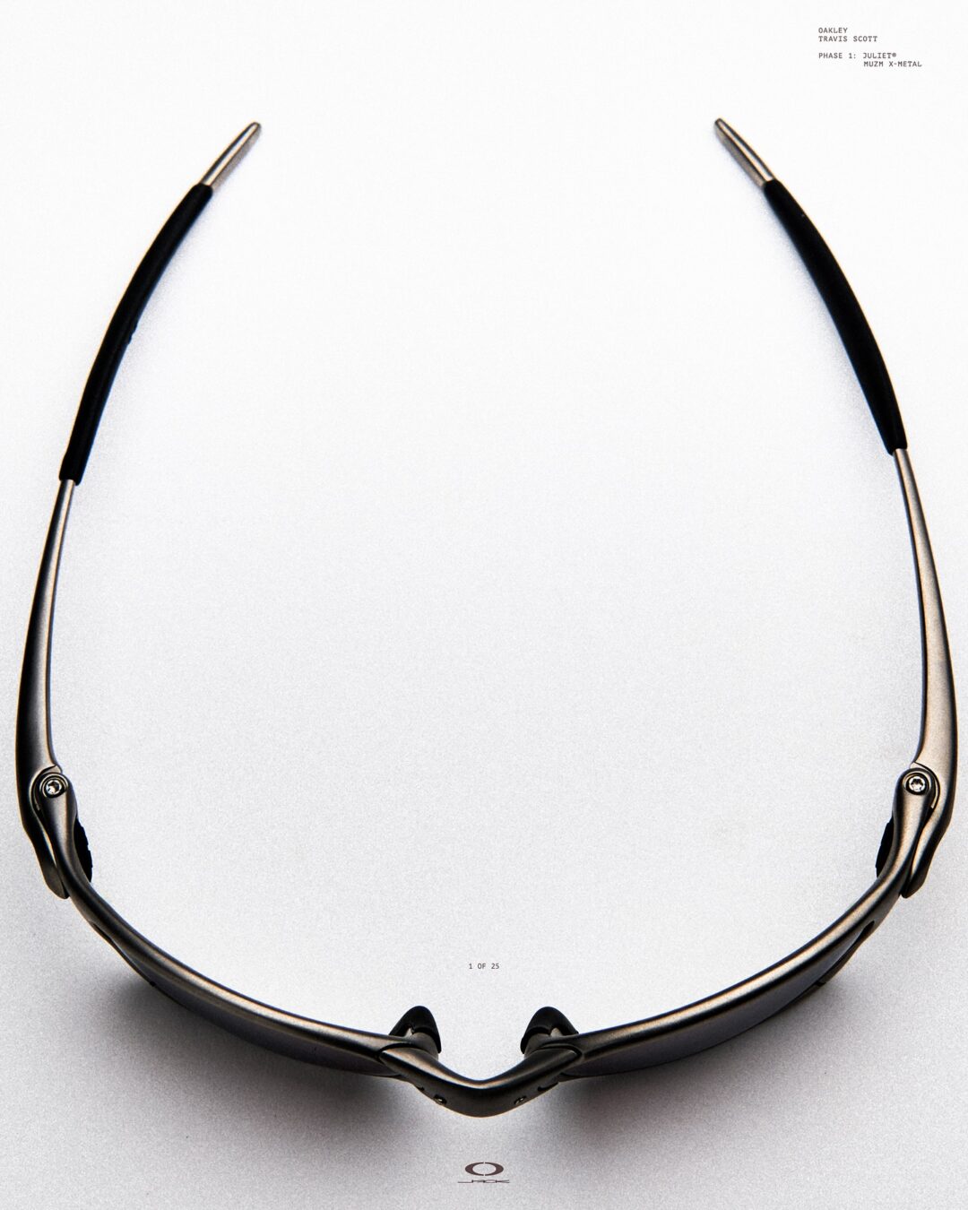 Travis Scott/Cactus Jack x Oakley “MUZM X-Metal Juliet”が2026年 発売予定 (トラヴィス・スコット/カクタスジャック オークリー)