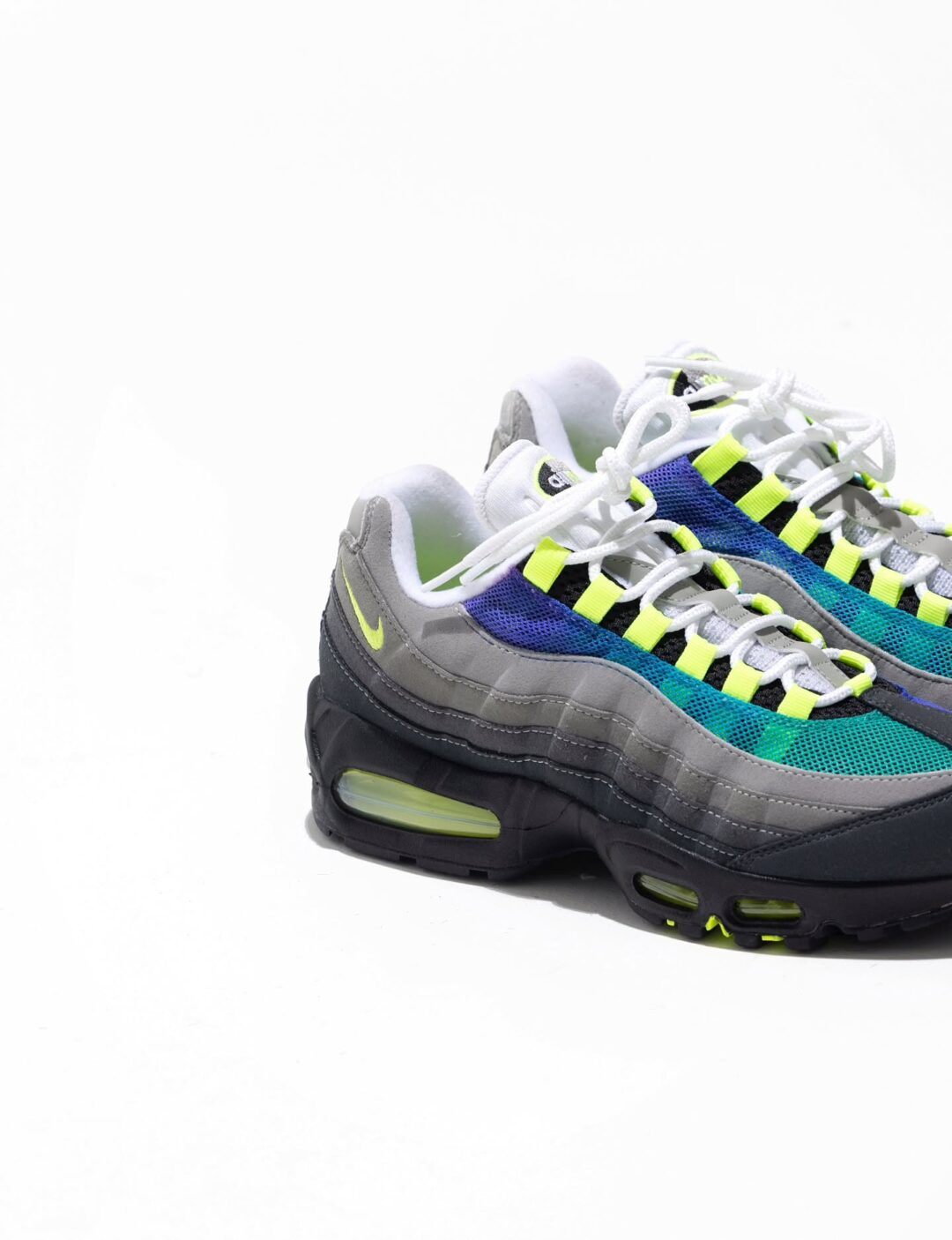 NIKE AIR MAX 95 “DUSK & MENTA” by lorenz.og (ナイキ エア マックス 95 ロレンツォ・フェデリチ)