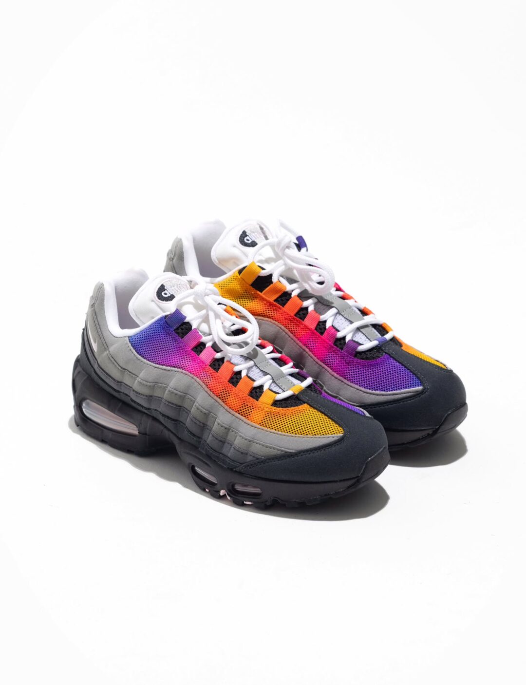 NIKE AIR MAX 95 “DUSK & MENTA” by lorenz.og (ナイキ エア マックス 95 ロレンツォ・フェデリチ)