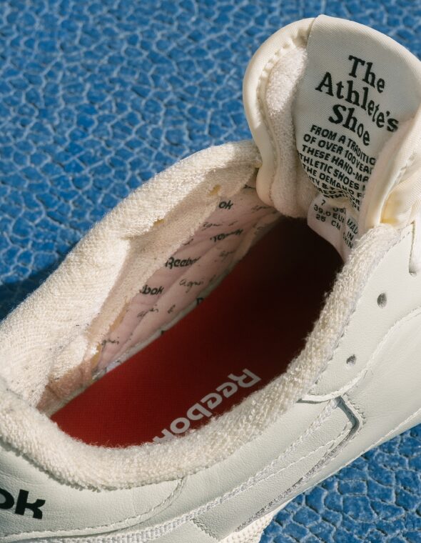 【2025年 12/5 発売】agnes b × REEBOK CLUB C 85 VINTAGE (アニエスベー リーボック クラブ C ビンテージ) [930EAS190000]