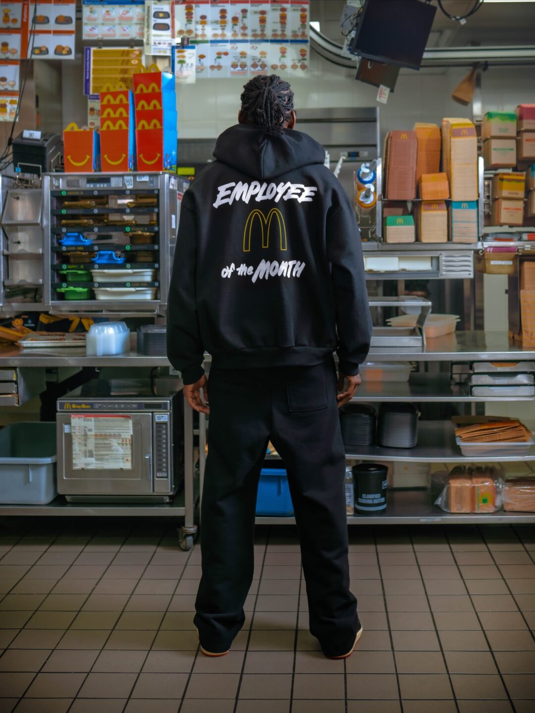 Nigel Sylvester x McDonald’s “Employee of the Month”が海外 2025年 12/5 発売 (ナイジェル・シルベスター マクドナルド “エンプロイー・オブ・ザ・マンス”)