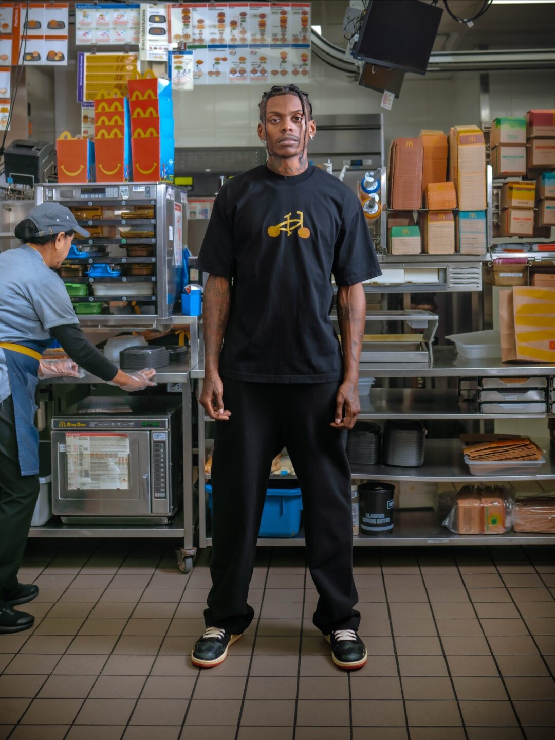 Nigel Sylvester x McDonald’s “Employee of the Month”が海外 2025年 12/5 発売 (ナイジェル・シルベスター マクドナルド “エンプロイー・オブ・ザ・マンス”)