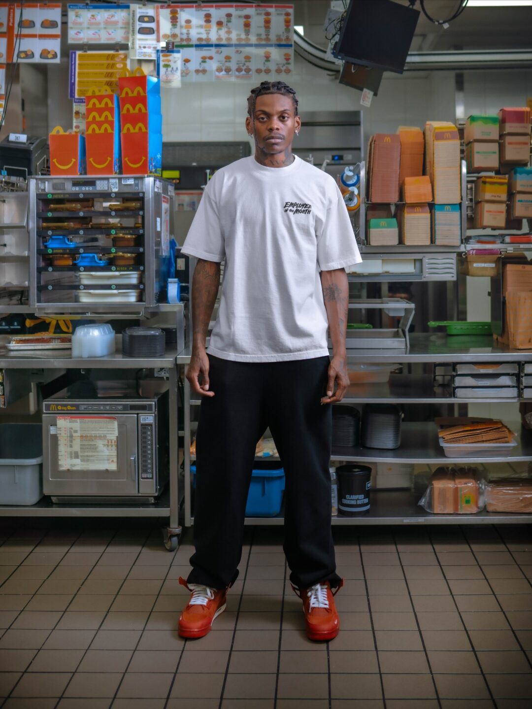 Nigel Sylvester x McDonald’s “Employee of the Month”が海外 2025年 12/5 発売 (ナイジェル・シルベスター マクドナルド “エンプロイー・オブ・ザ・マンス”)