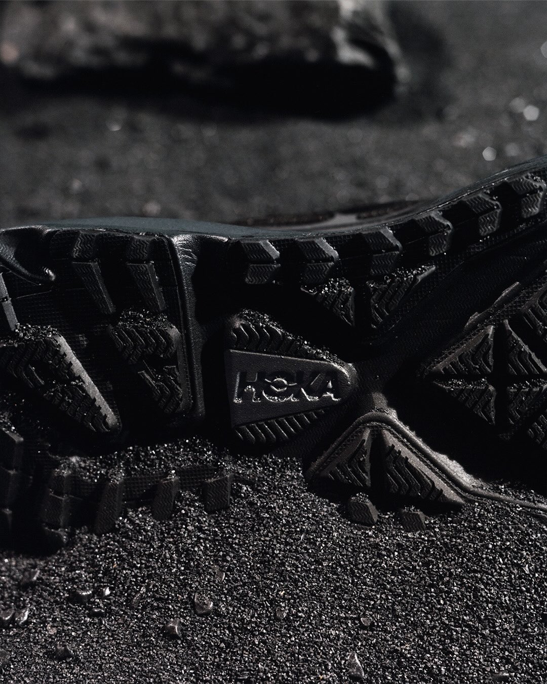 【2025年 11/28 発売】DSM / DOVER STREET MARKET / HOKA STINSON ONE7+ (ドーバーストリートマーケット ホカ スティンソン ワン)