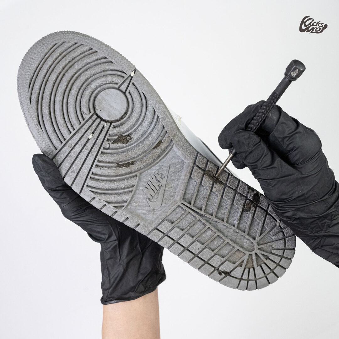 KicksWrapから靴底に挟まった小石やへばりついたゴミやガム、頑固な泥や土を除去するオリジナルピッカー「Stone Picker」が2025年 11/20 19:00 発売 (キックスラップ)