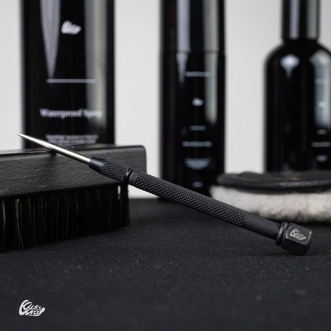 KicksWrapから靴底に挟まった小石やへばりついたゴミやガム、頑固な泥や土を除去するオリジナルピッカー「Stone Picker」が2025年 11/20 19:00 発売 (キックスラップ)