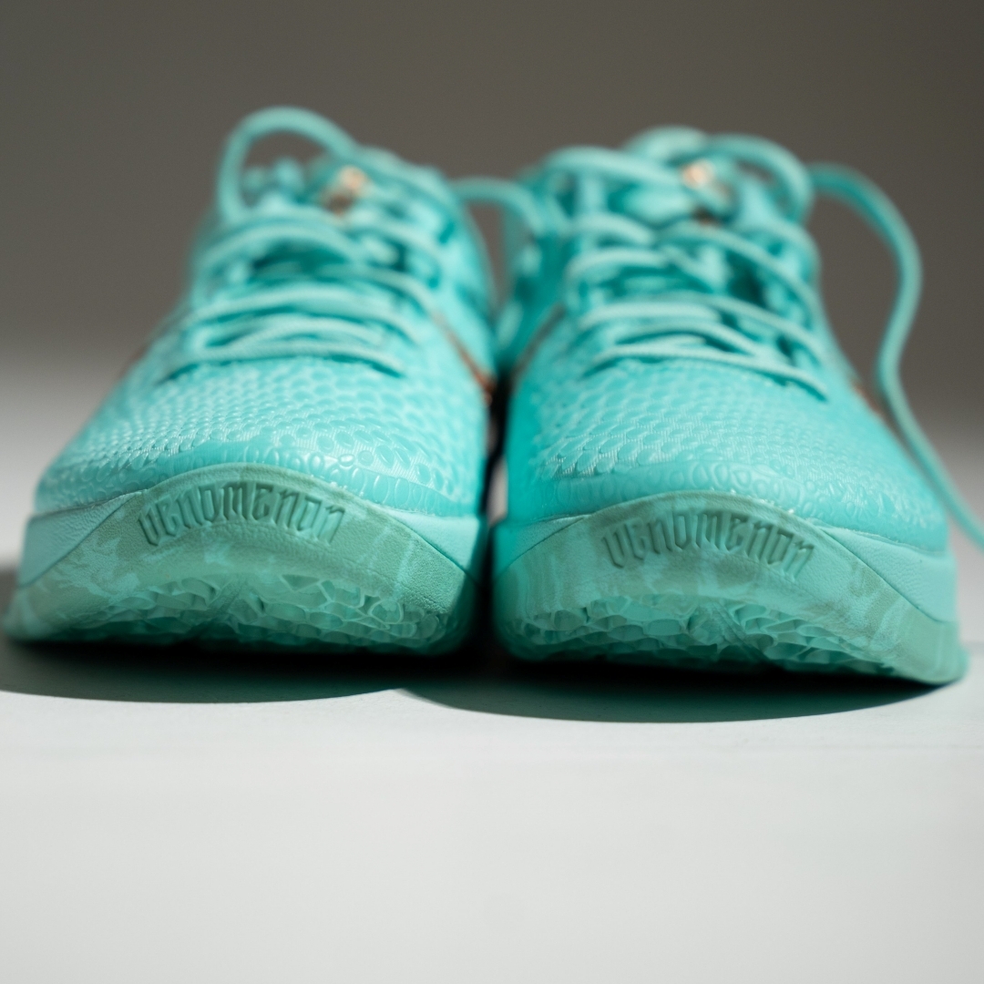 【2025年末 発売予定】Jalen Brunson x NIKE KOBE 6 PROTRO “Statue of Liberty” (ジェイレン・ブランソン ナイキ コービー 6 プロトロ “スタチュー・オブ・リバティ”) [IQ5774-300]