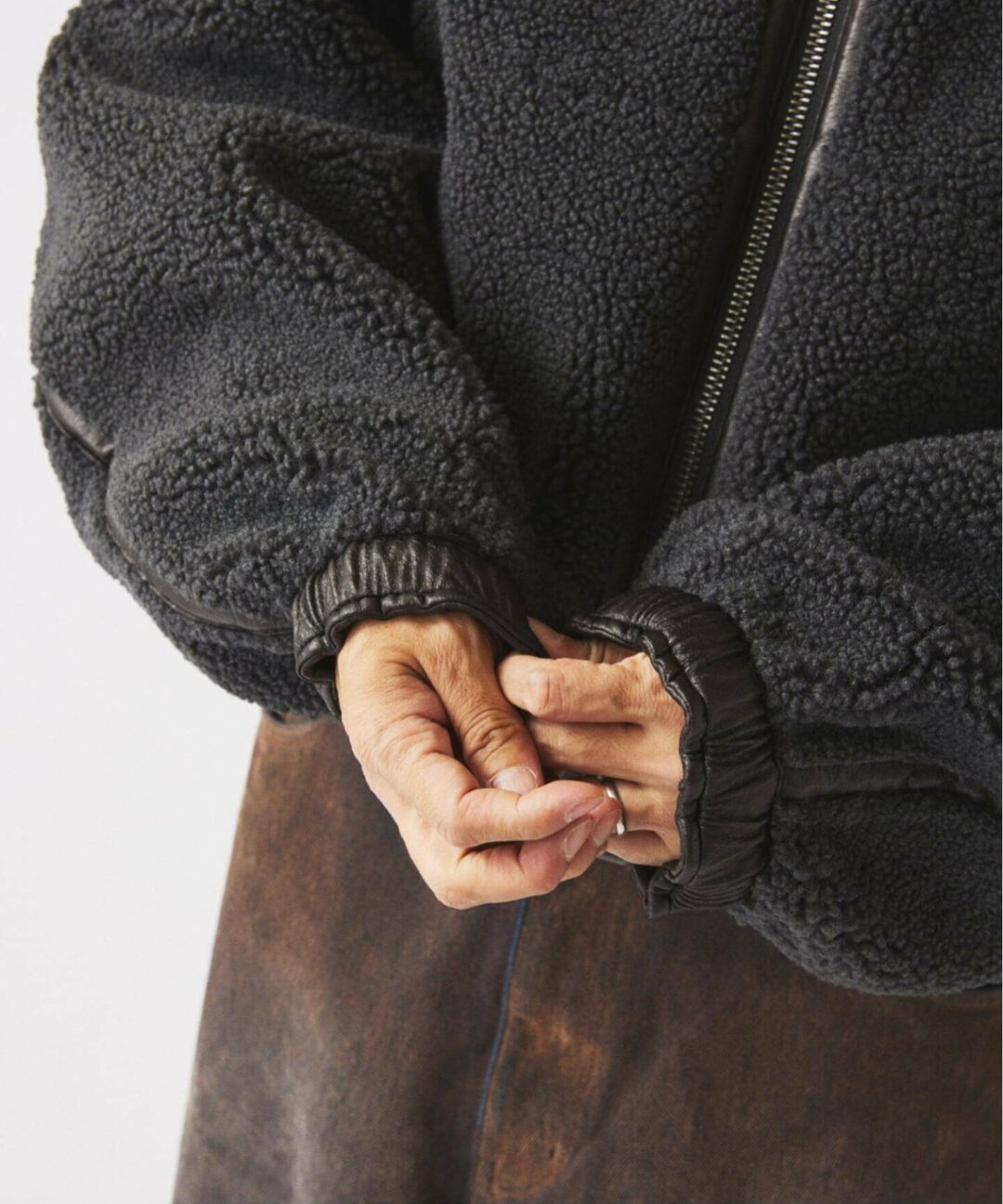 JOURNAL STANDARD relume 2025 FW “フェイクムートン リバーシブル フーディ ブルゾン”が12月下旬 発売 (ジャーナルスタンダード レリューム)