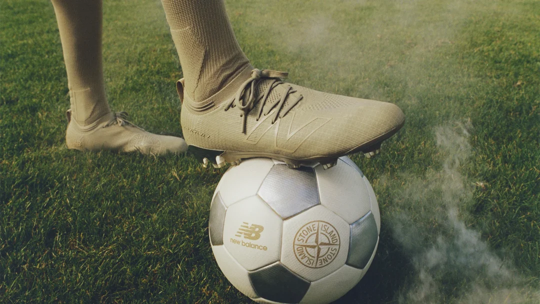 【2025年 11/19 発売】Stone Island x New Balance FURON V8 (ストーンアイランド ニューバランス フェーロン)