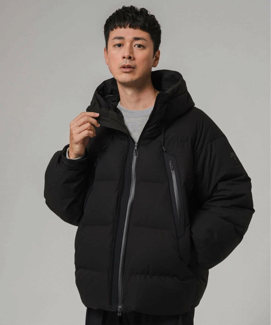 EDIFICE × DESCENTE ALTERRAIN 2025 FW 別注 水沢ダウンジャケット「MOUNTAINEER/マウンテニア」が11月下旬 発売 (エディフィス デサント オルテライン)